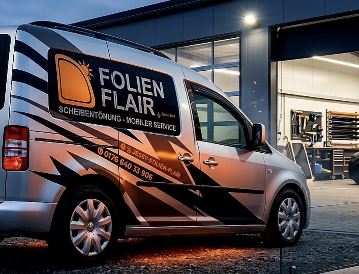 Folien Flair Servicefahrzeug von Jessica Pohl